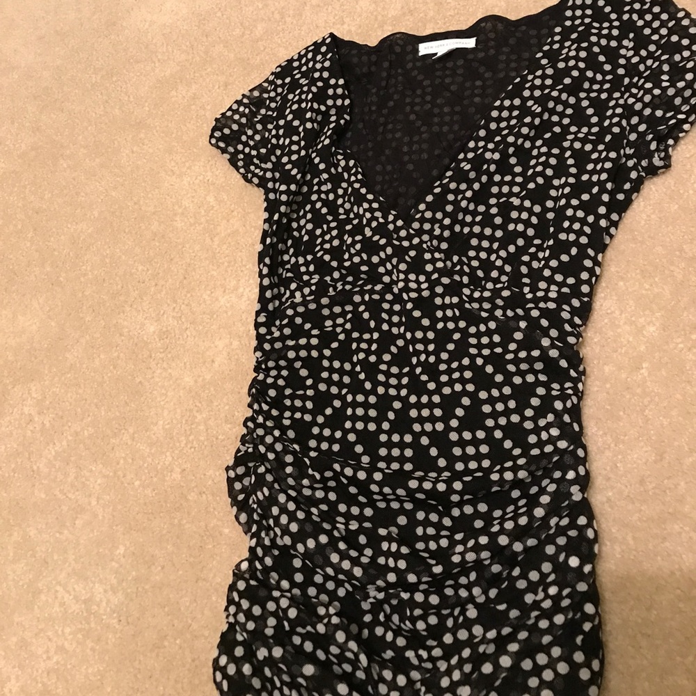 Black/white New York and comp top