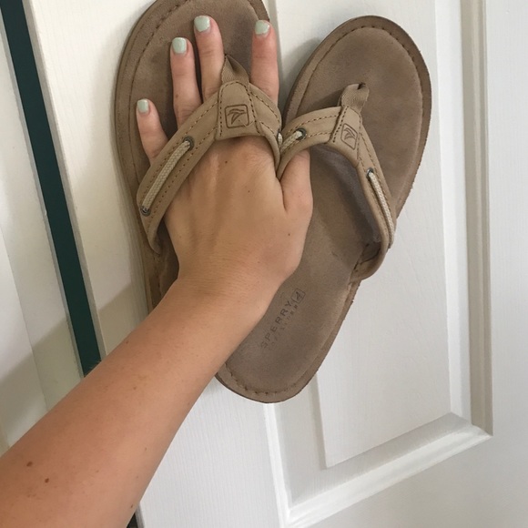 Speedy Sandals - Picture 1 of 3
