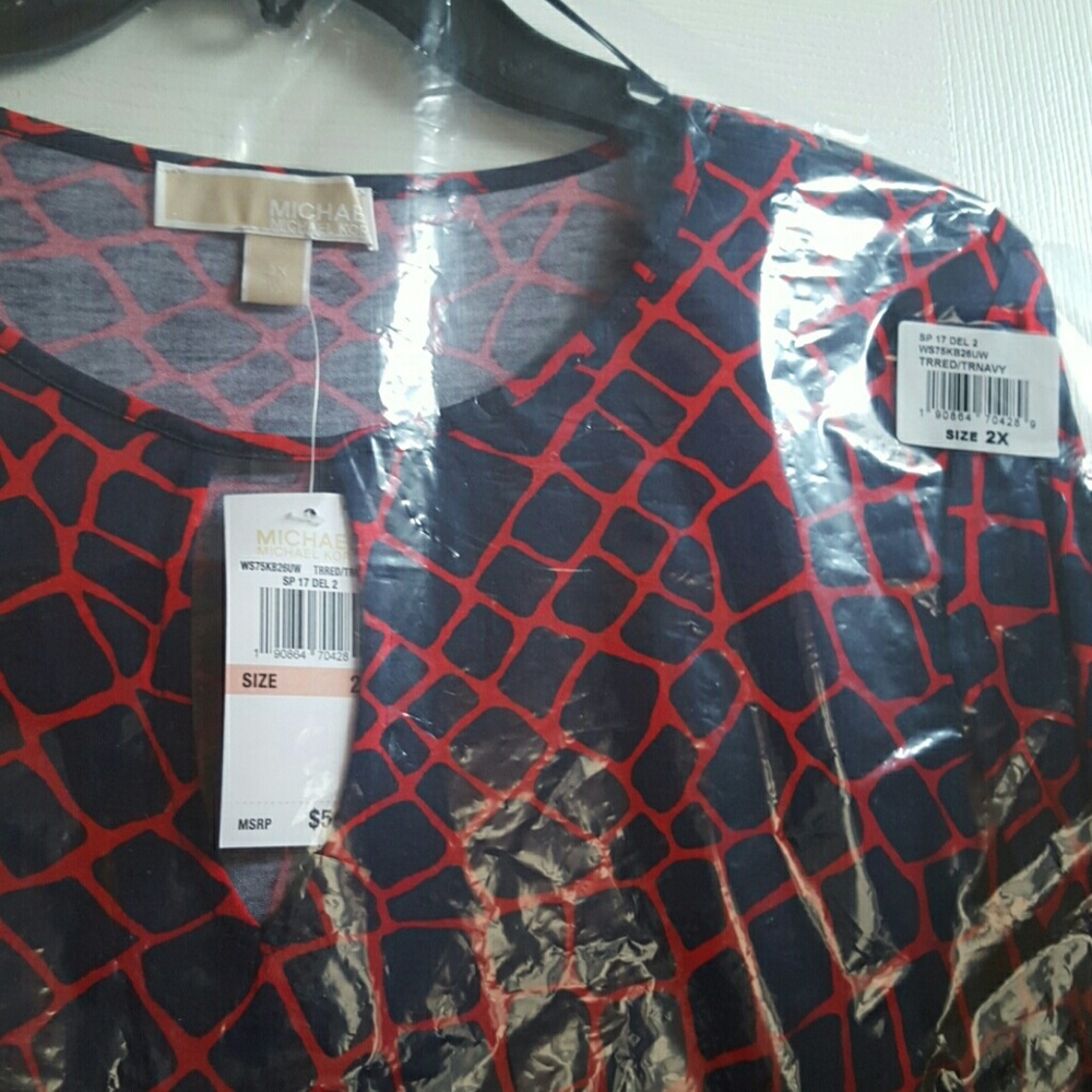 💥2 FOR  $50💥 NWT! AUTH MICHAEL KORS TOP - Picture 3 of 6