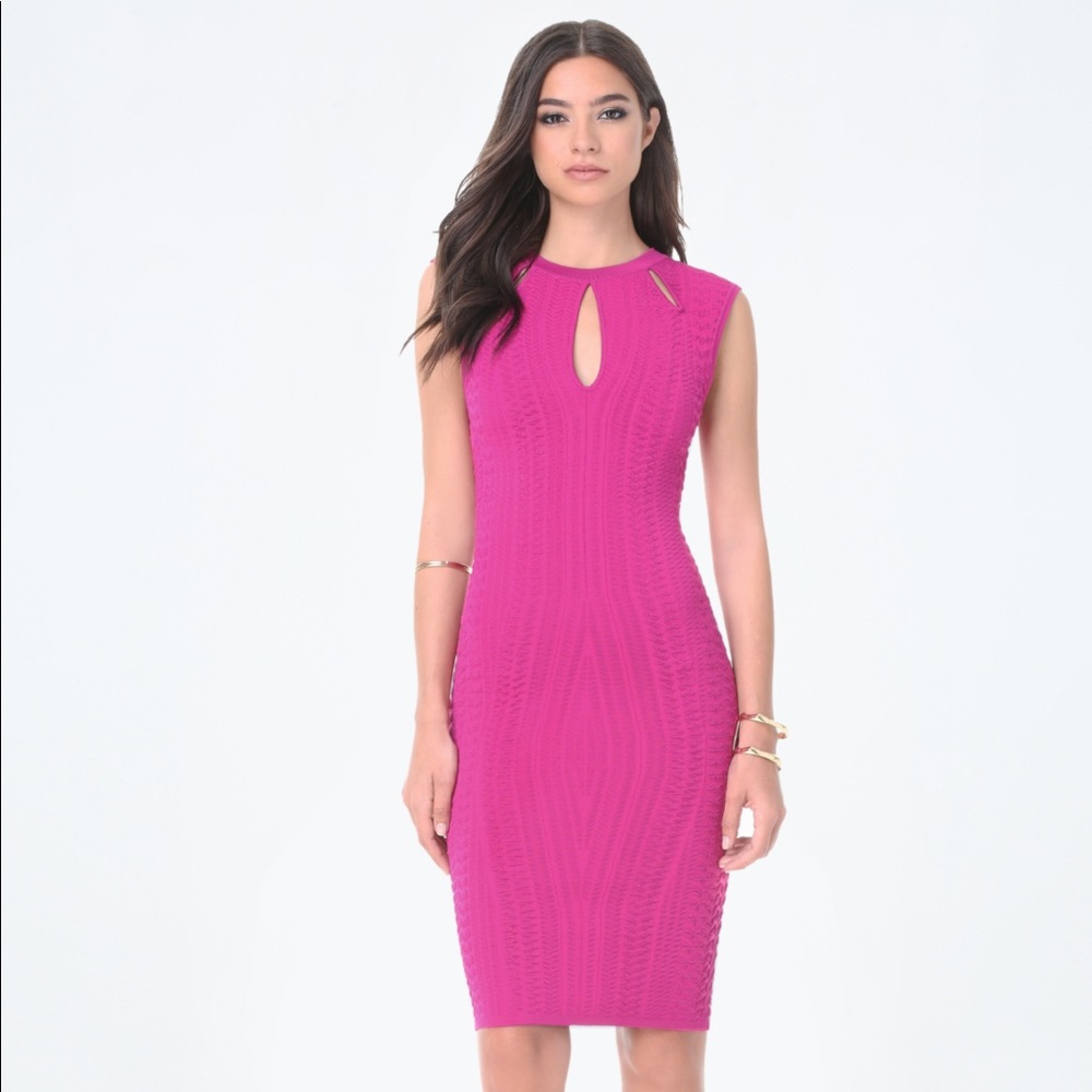 ⚡️SALE⚡️🆕Bebe Donna Textured Keyhole Dress