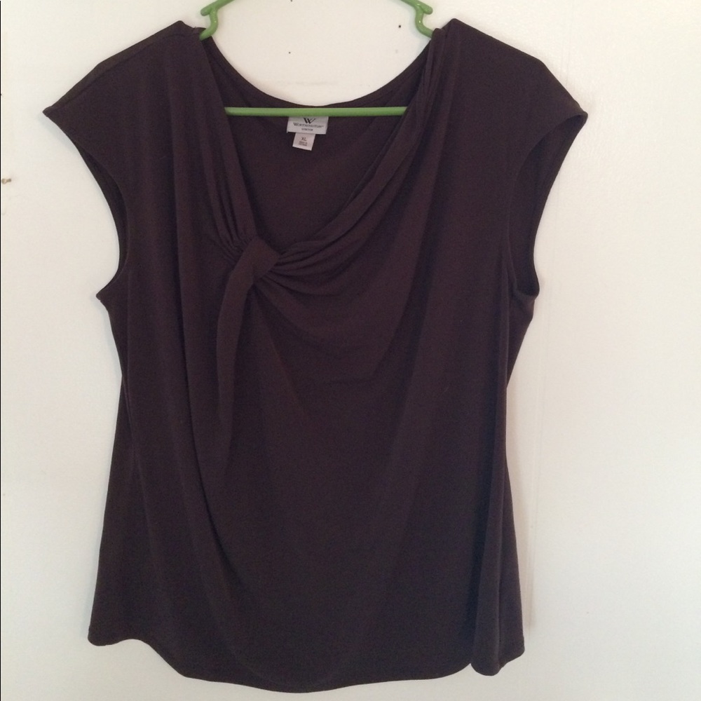 Career shell or sleeveless top