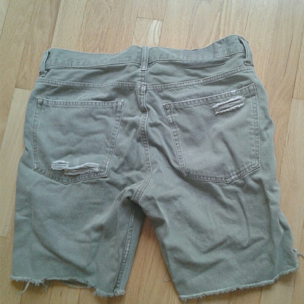 Shorts - Picture 2 of 2