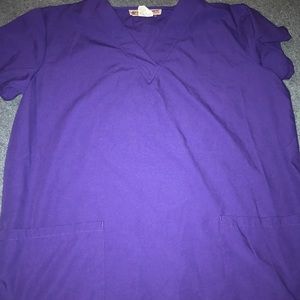 Scrub top by Green Town
