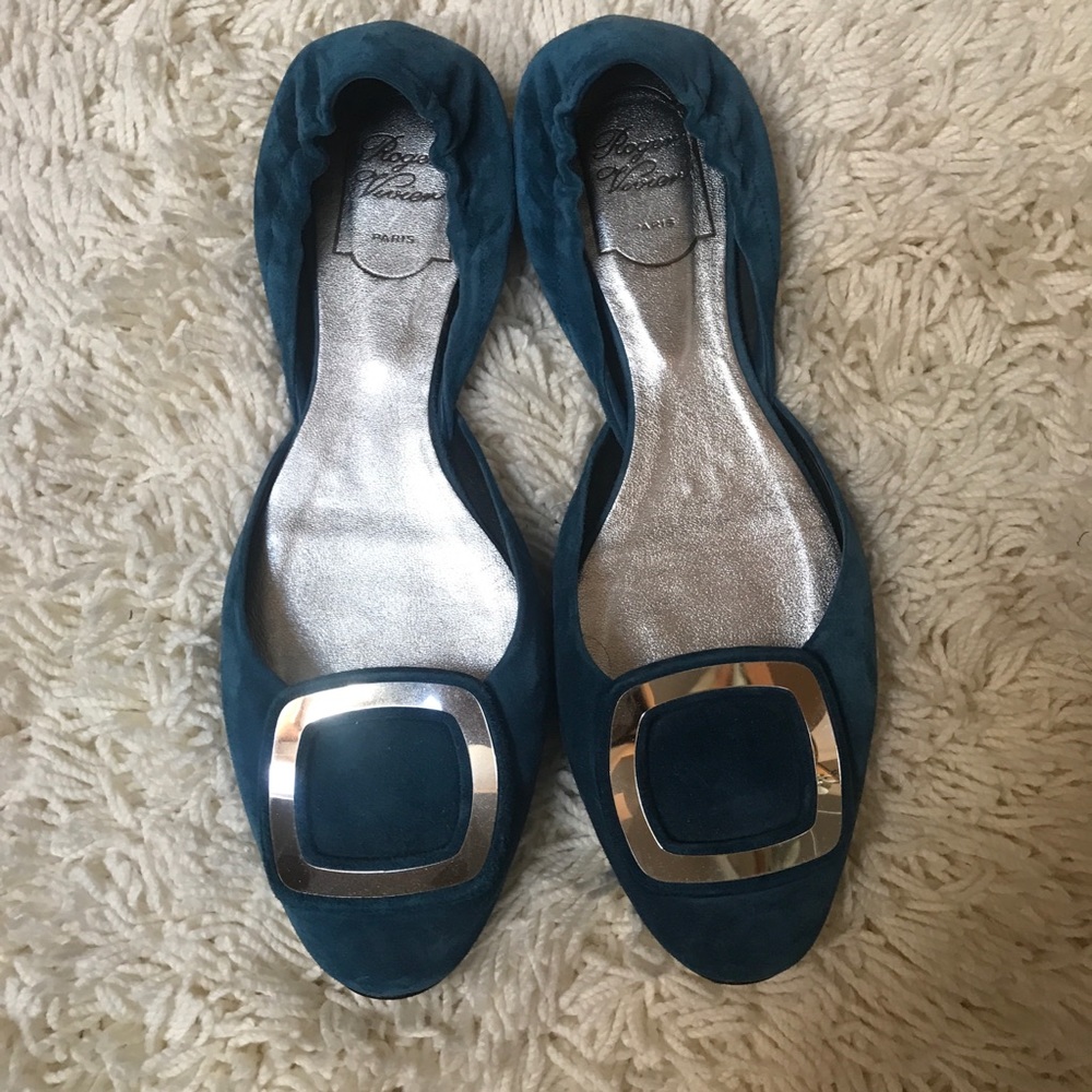Roger Vivier Flats