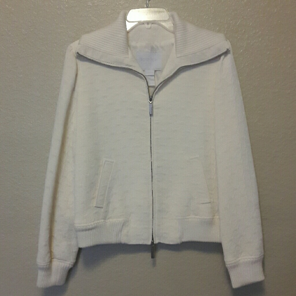 Voltre Nom leisure quilted suit cream Sz8 & Sz10