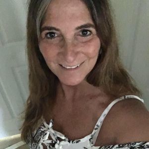 Meet your Posher, Debby