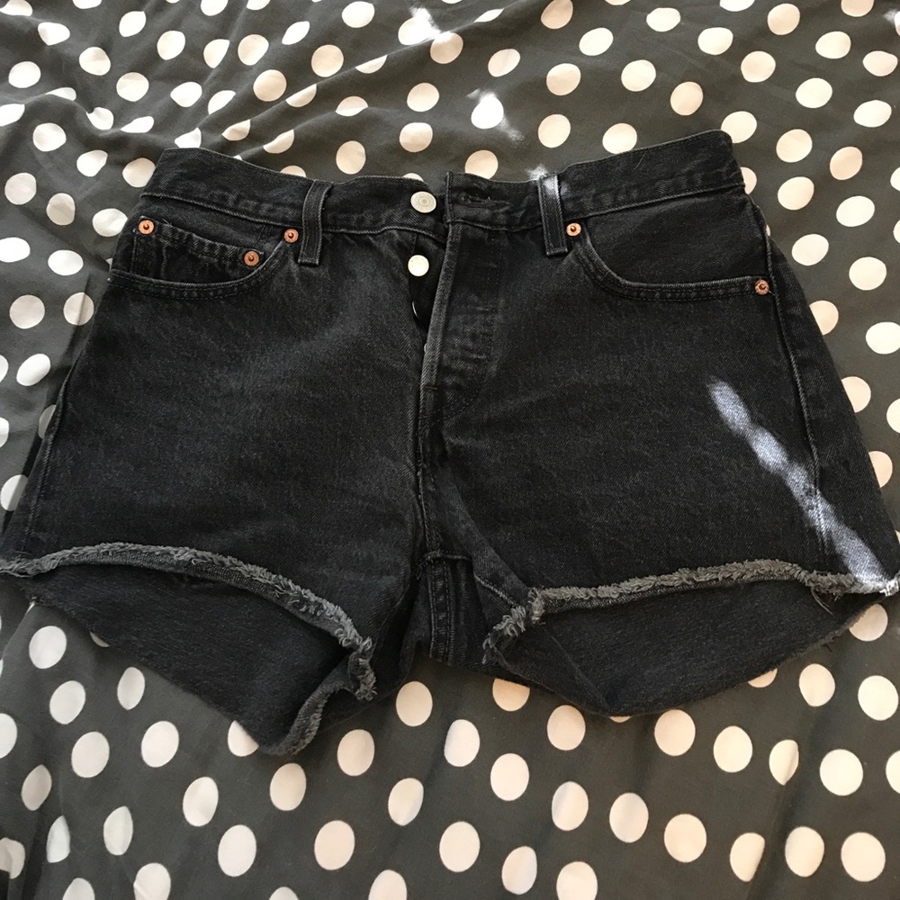 Size 28 Levi Button fly black denim shorts