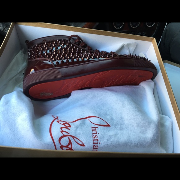 Christian Louboutin - Picture 2 of 5