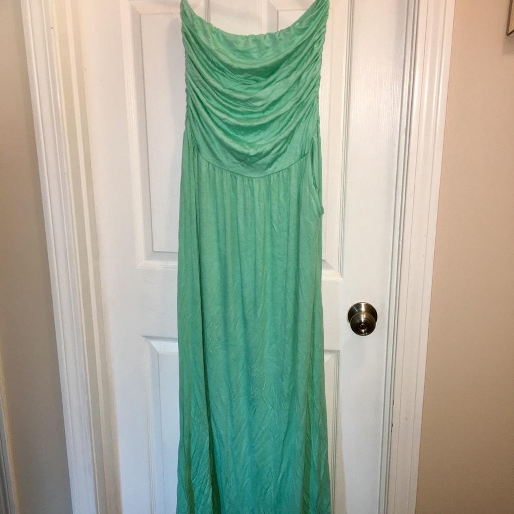 Strapless ruched aqua maxi dress. Has pockets!