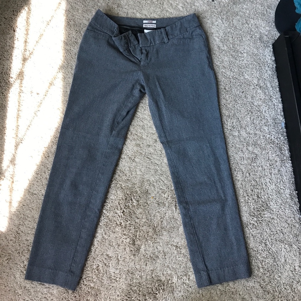 Cropped work slacks