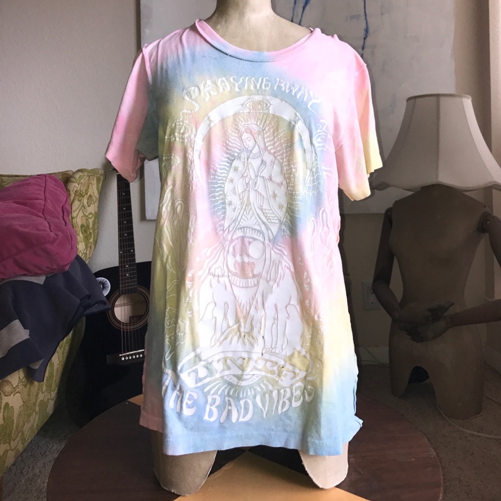 Unif - Praying Away the Bad Vibes