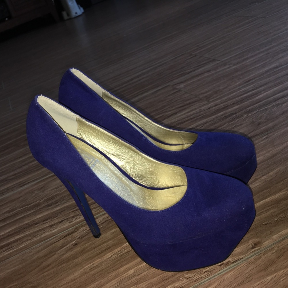 Gorgeous Royal blue 6inch heels🔹