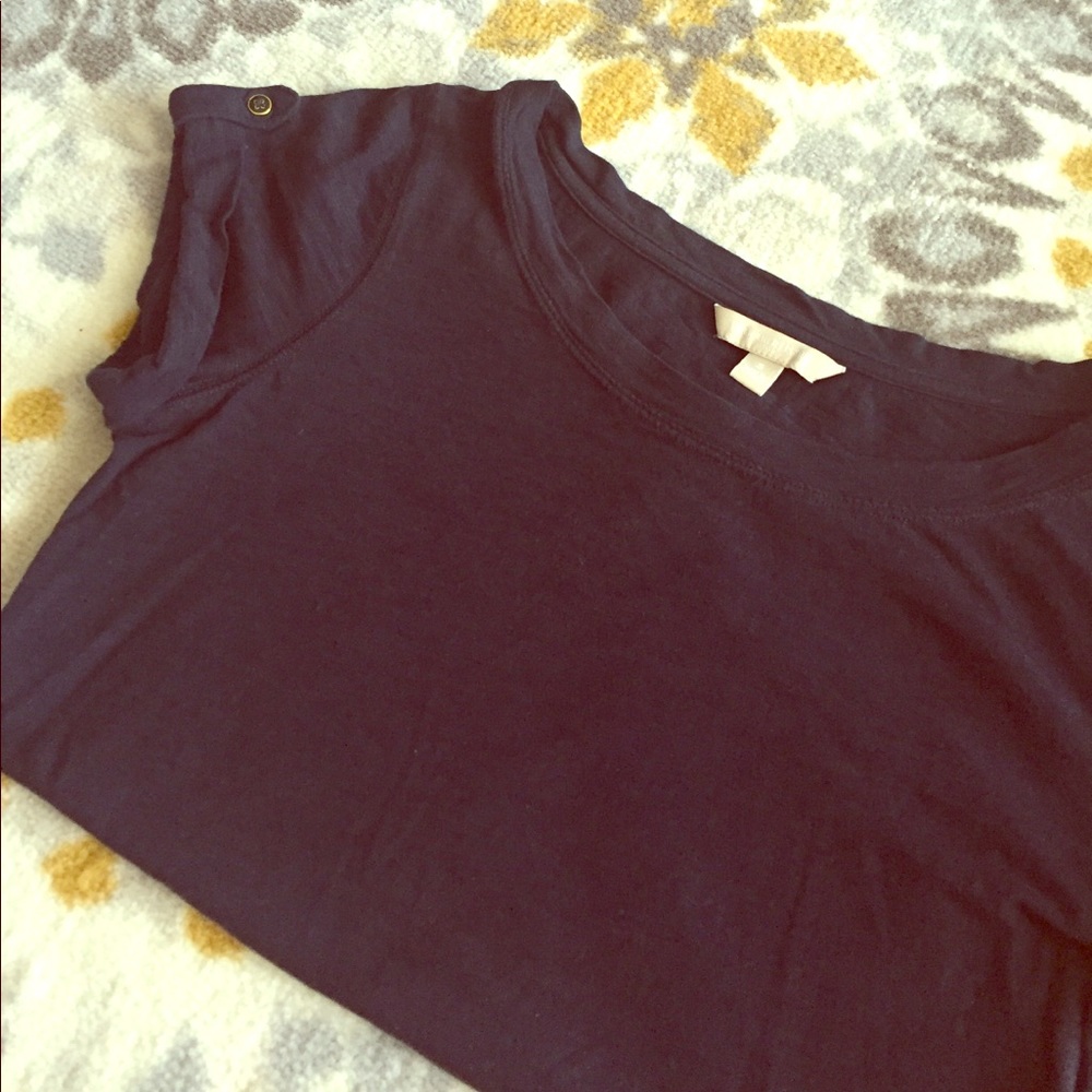 🍌 Banana Republic navy tee, Size Small 🍌