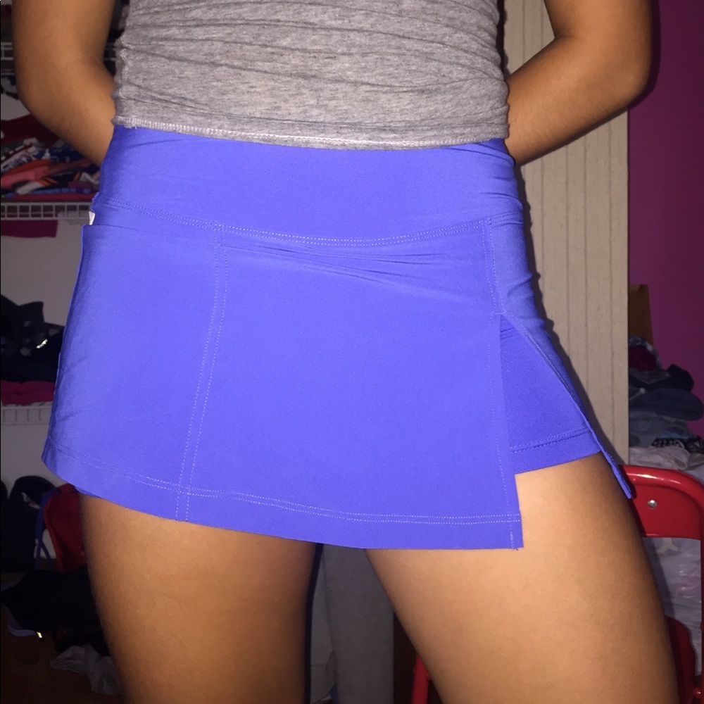 I am selling this blue Nike tennis skirt