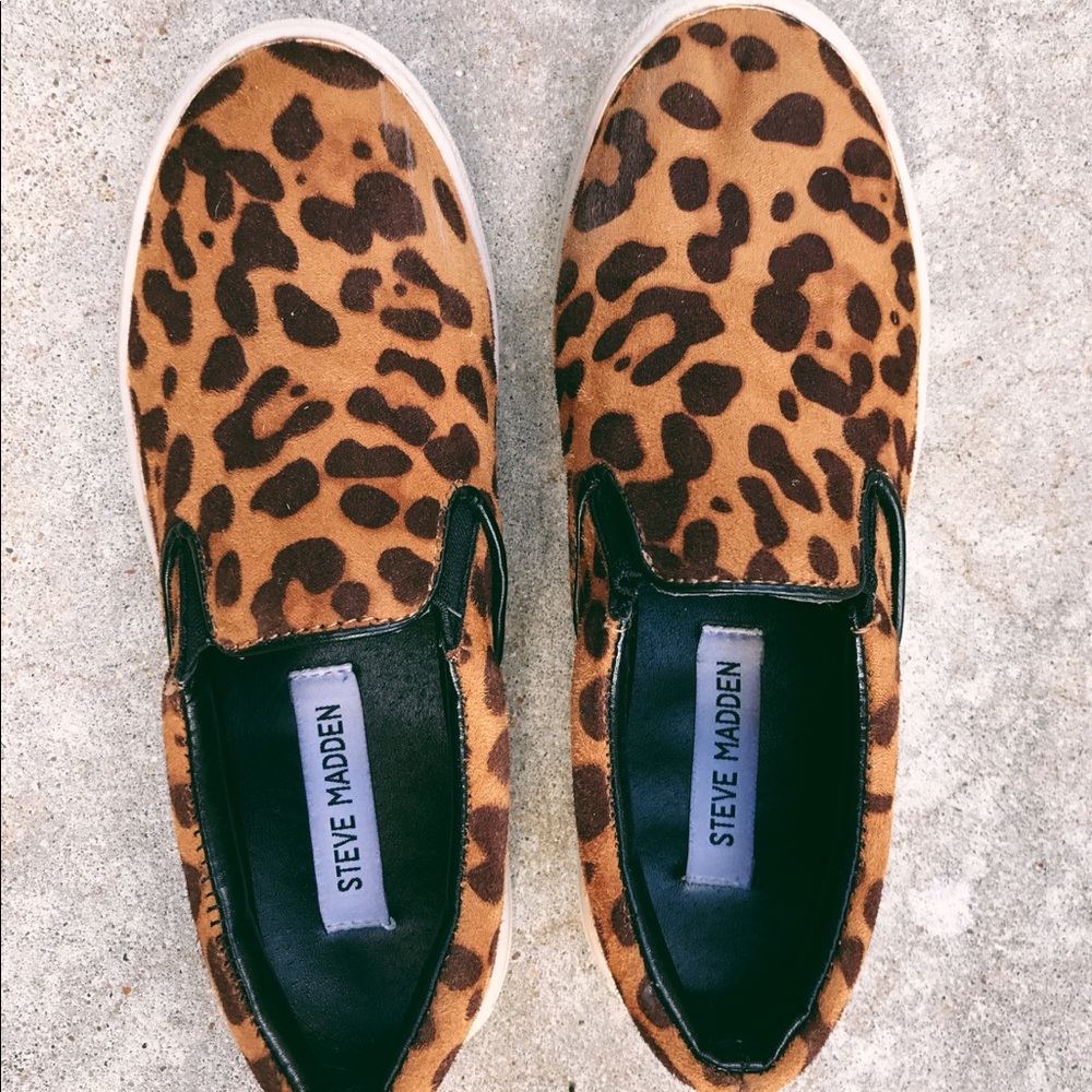 STEVE MADDEN Cheetah Slide On Sneakers
