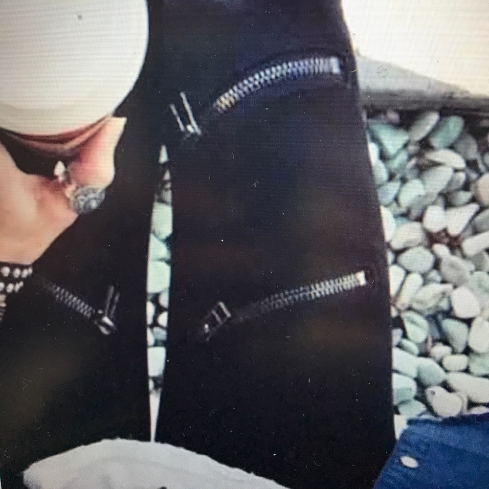 LF black carmar zipper jeans