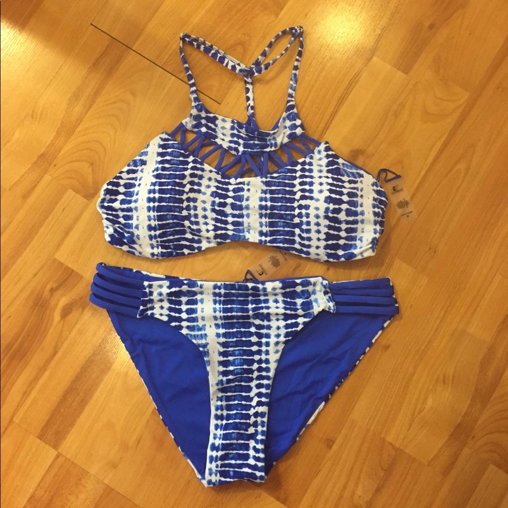 High-Neck Bathing-suit