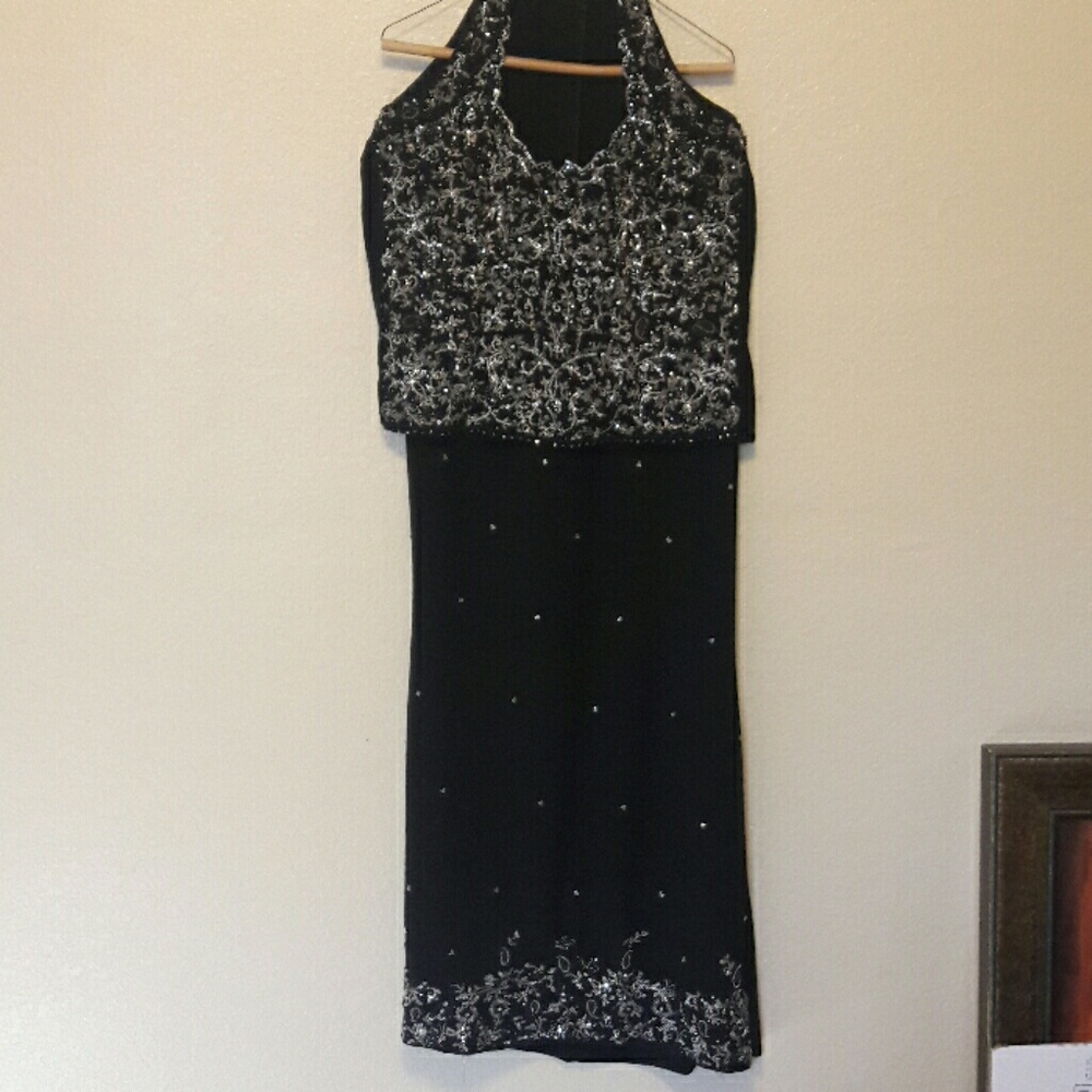 Designers Castle hand made in black SZs below