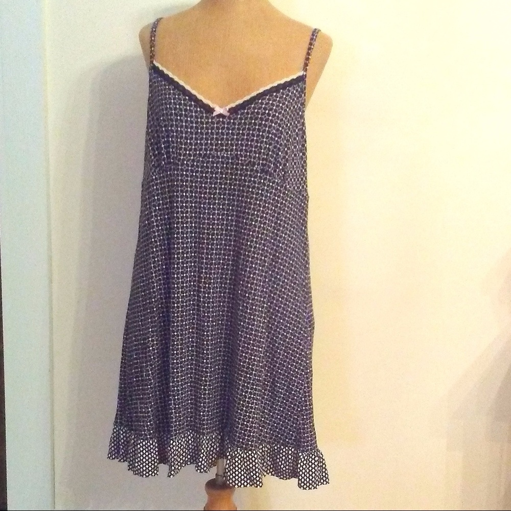 SALE Apt 9 Black And White Night Gown