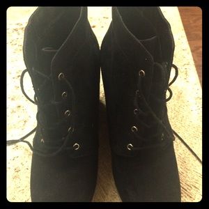 Forever 21 black wedge booties