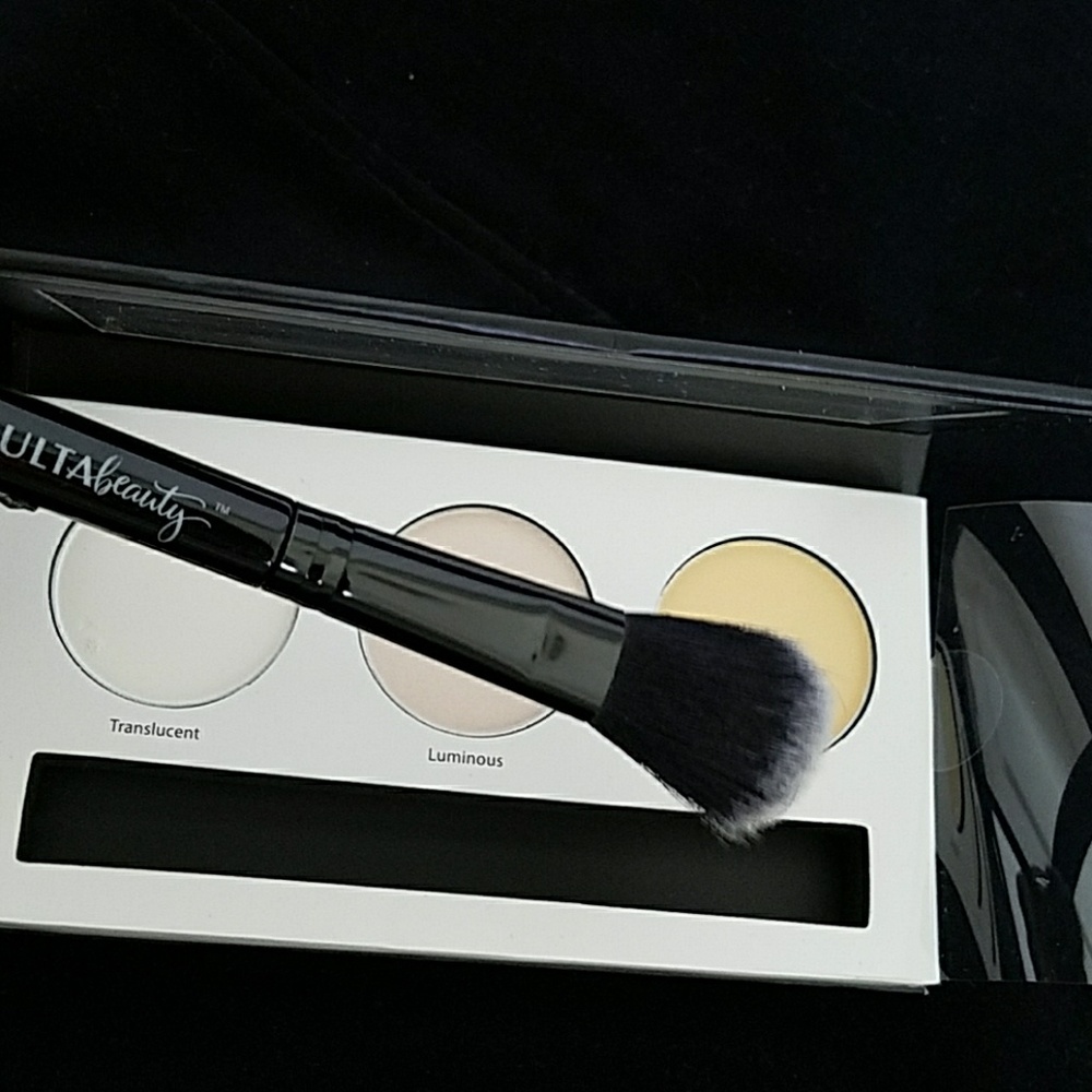 1 left New ULTA beauty Setting Powder Palette - Picture 5 of 8