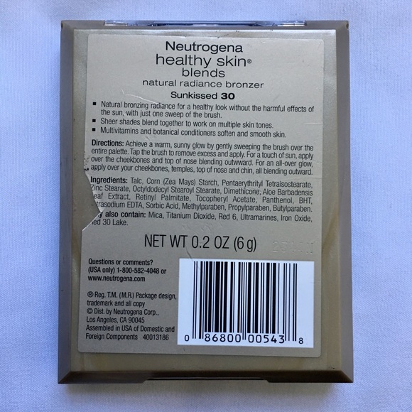 Makeup Bundle - Picture 7 of 8