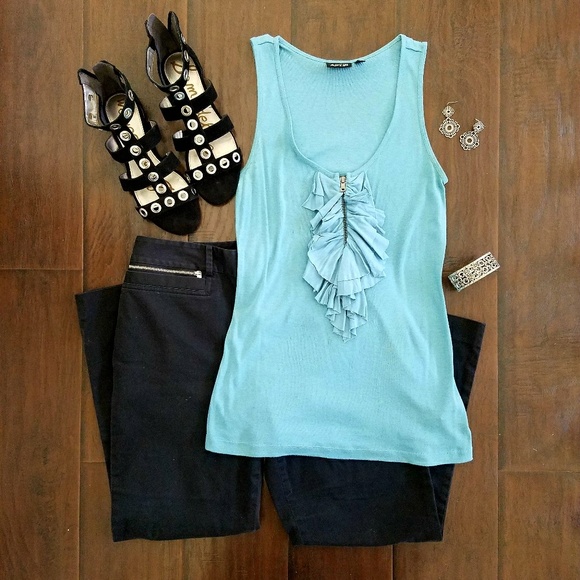 Apt. 9 Tops - Cute Apt. 9 Top