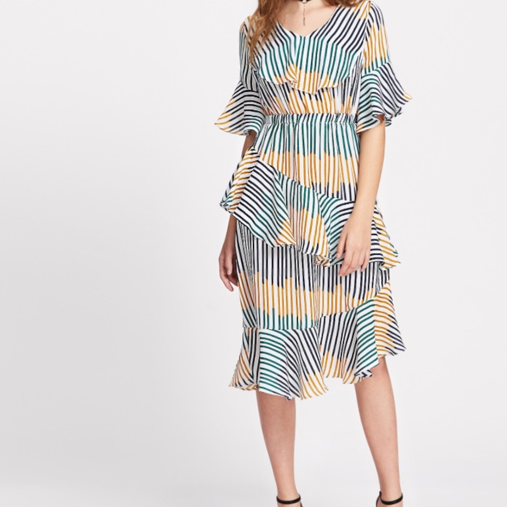 NWOT Ruffle Detail Midi Dress