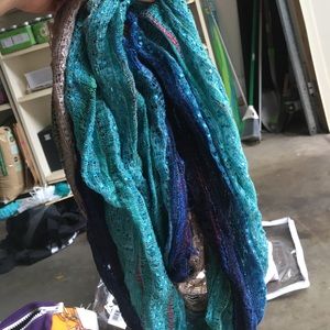 Infinity scarf