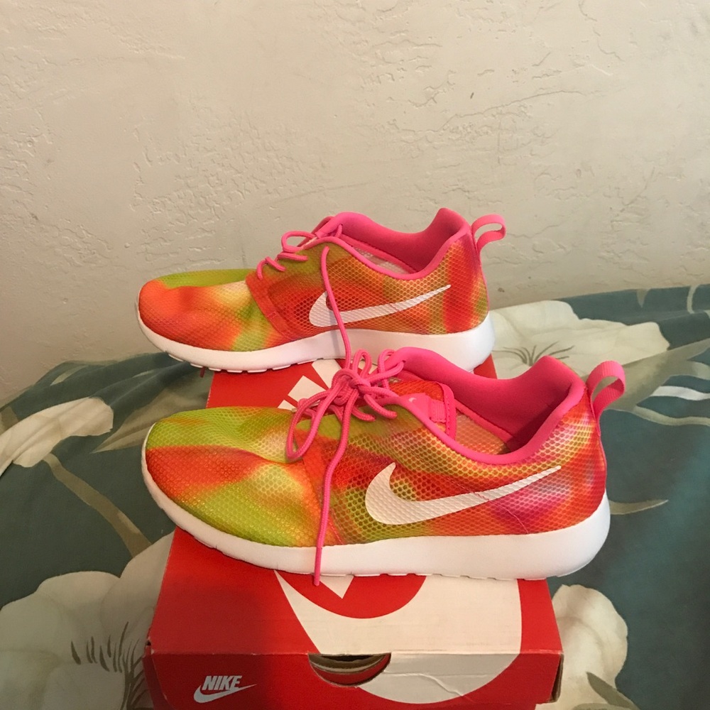 New Nike Roshe One Flight Weight (GS)