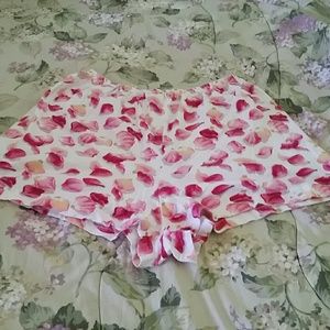 Rose Petal Flowing Boy Cut Sleep Pants Size M