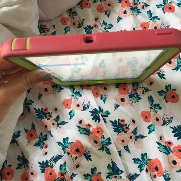 iPad mini 16 gig - Picture 4 of 6