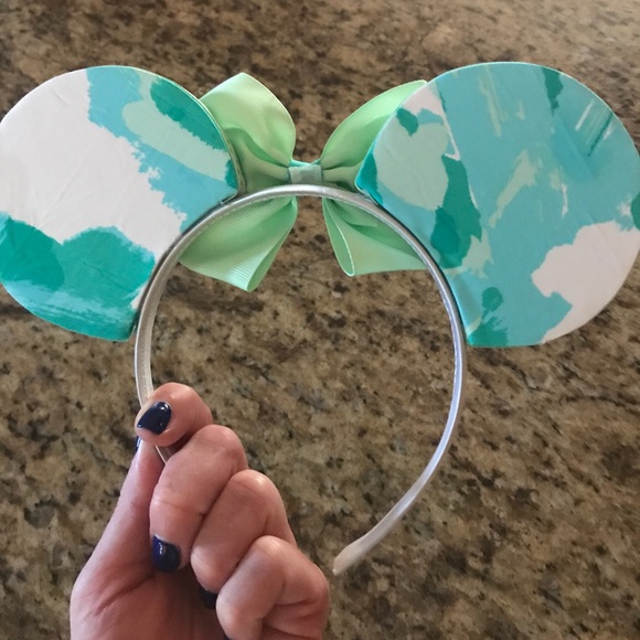 Lilly Pulitzer Mickey Mouse Ears - Picture 2 of 3