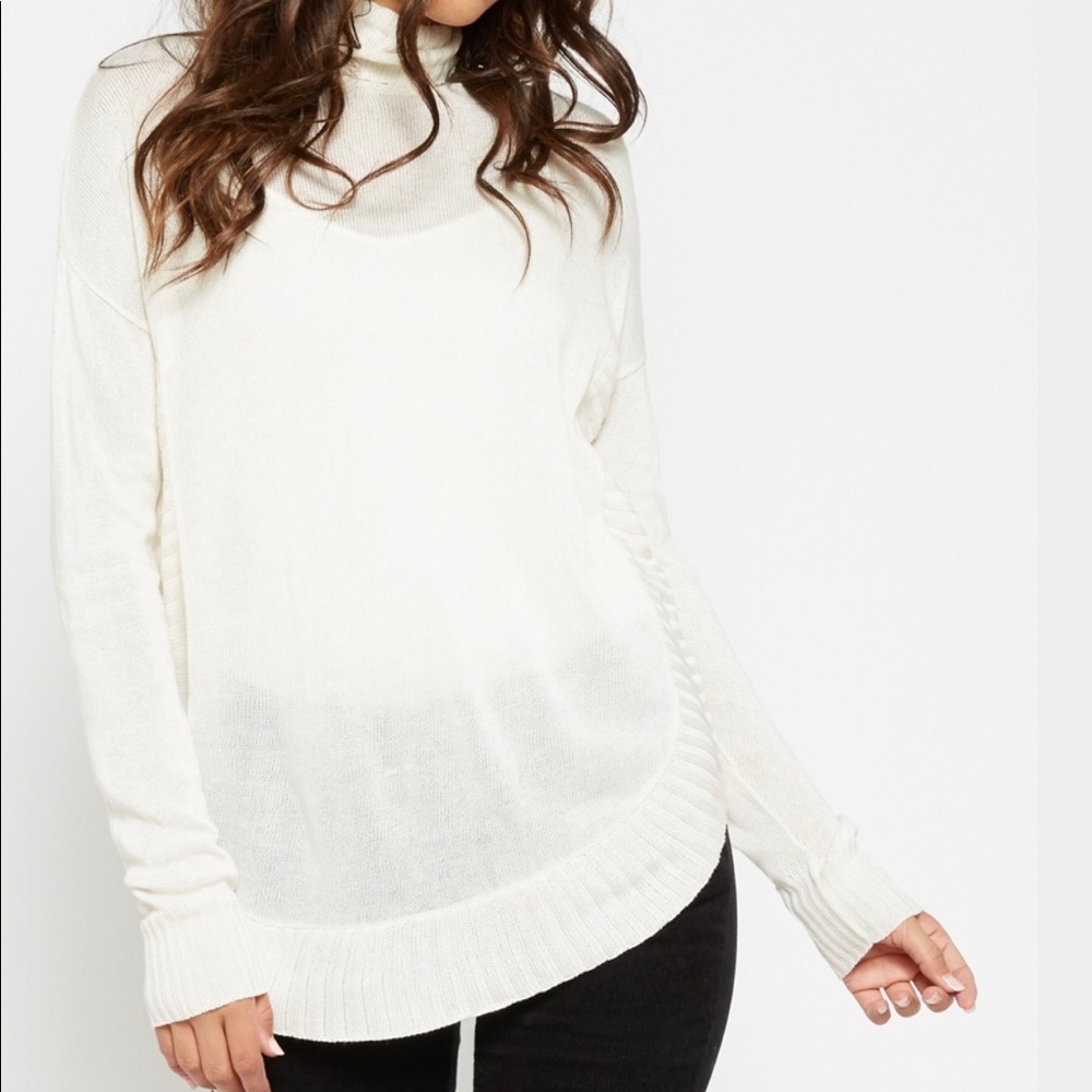 Turtleneck W/Ribbed Trimming..Lightweight & Flirty