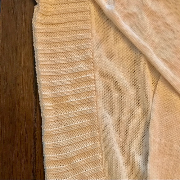 Turtleneck W/Ribbed Trimming..Lightweight & Flirty - Picture 3 of 6