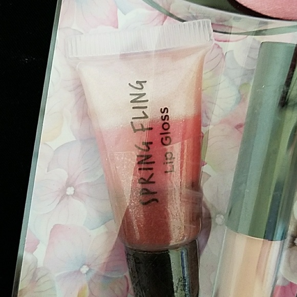 💄1 left - NEW ULTA 3 lip gloss - Picture 2 of 8