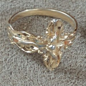 Beautiful Vintage Crucifix Ring/Midi Ring
