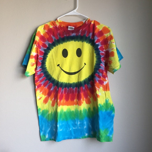UNIF Tops - ➕Smiley Face Tie Dye T Shirt