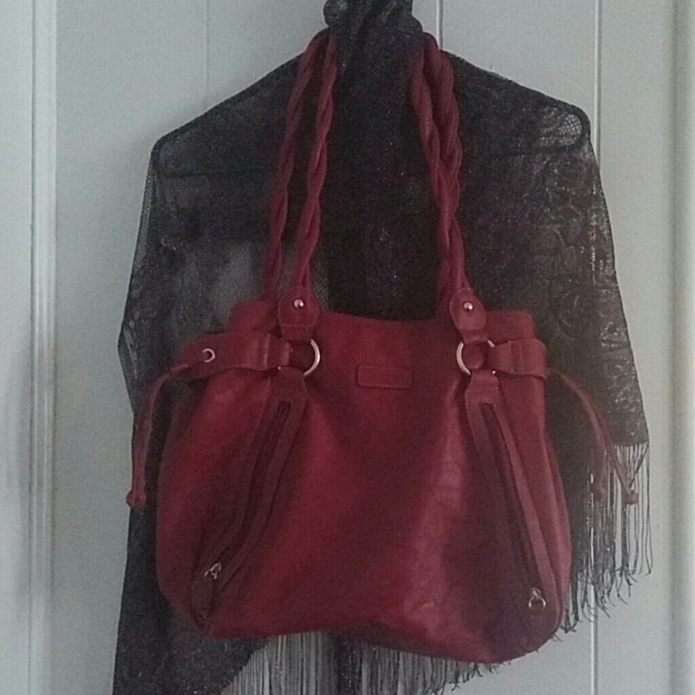 Rosetti Red Bag w/Seven Pockets