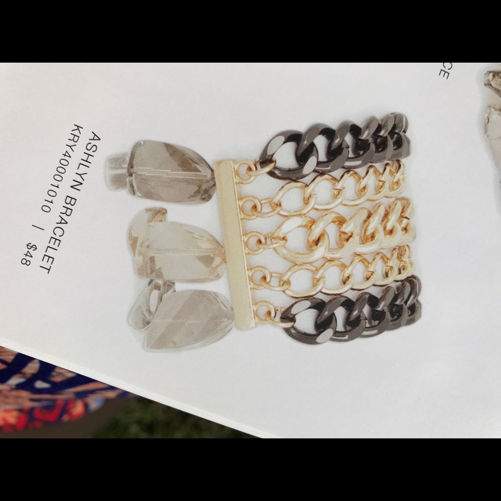 Elegant cuff bracelet