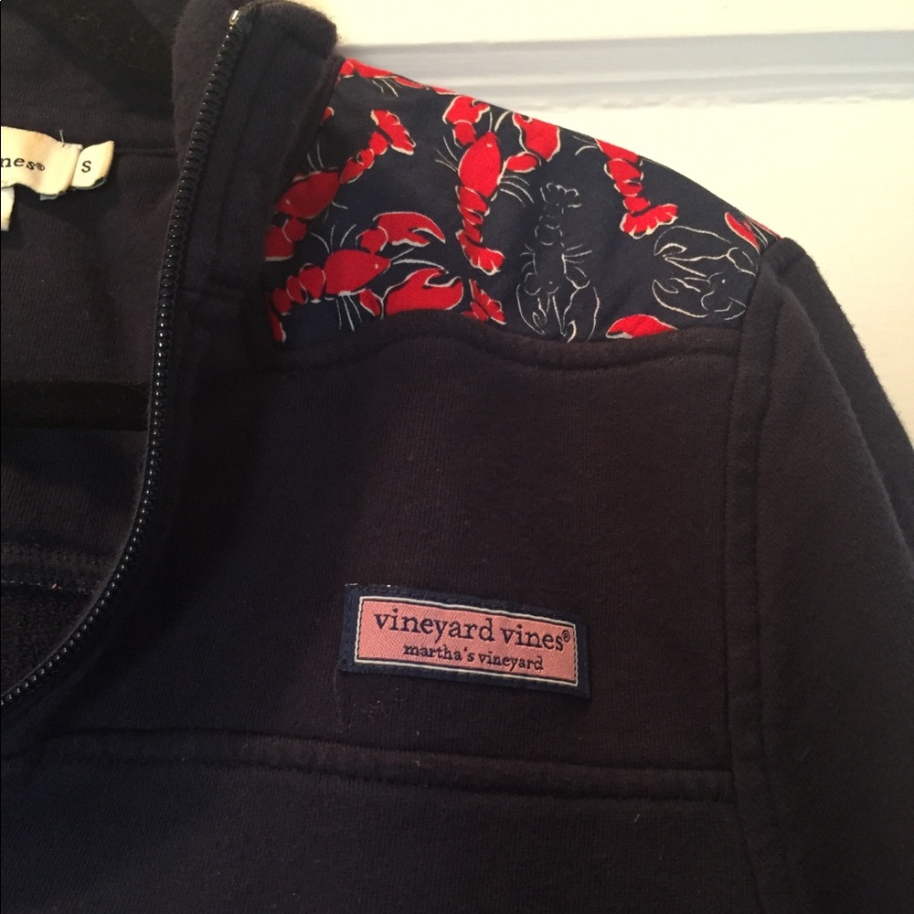 Vineyard Vines fleece lobster pullover small