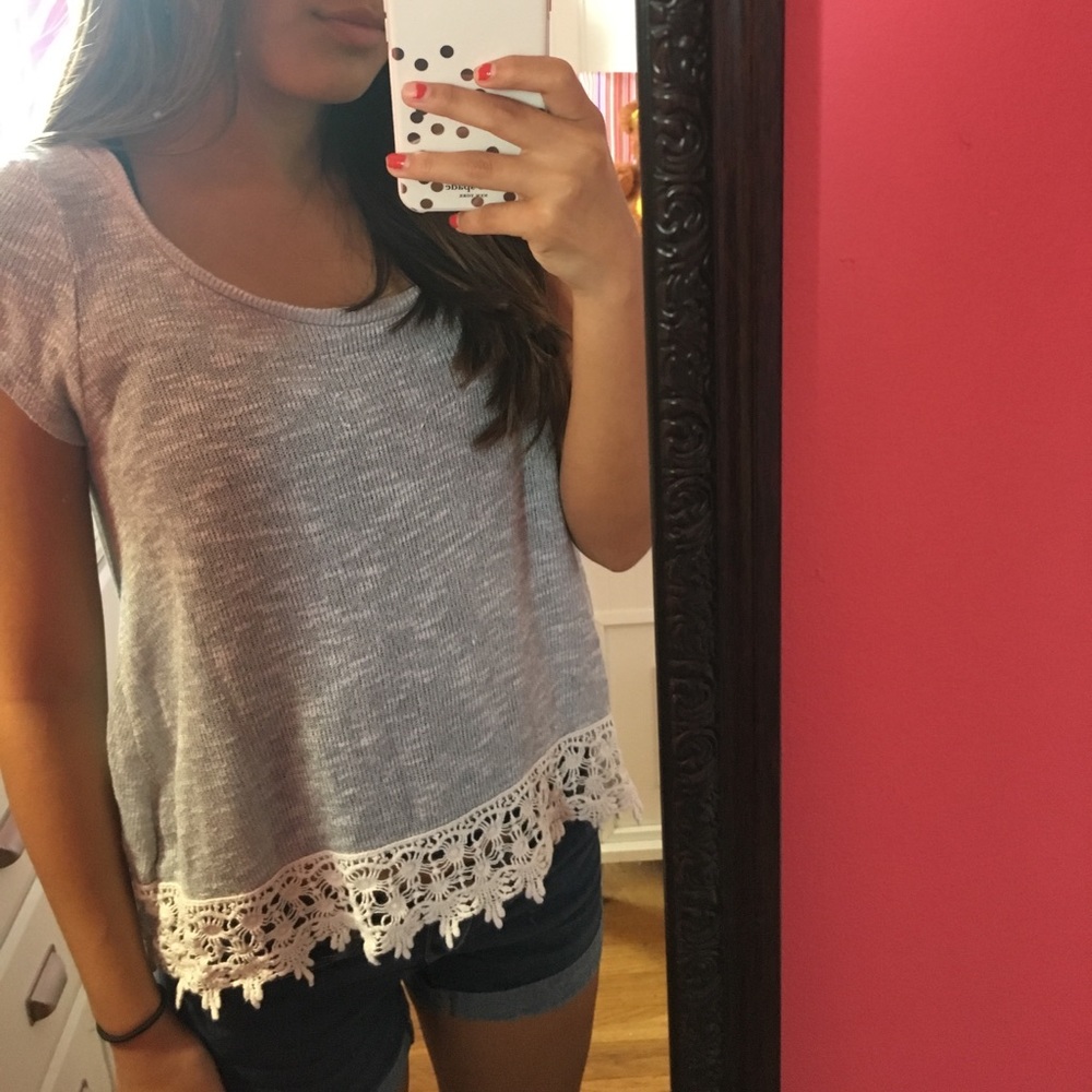 Grey knit with lace Aeropostale shirt