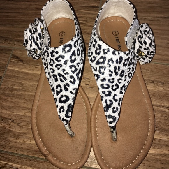 Leopard printed black and white sandels🔲 - Picture 4 of 6