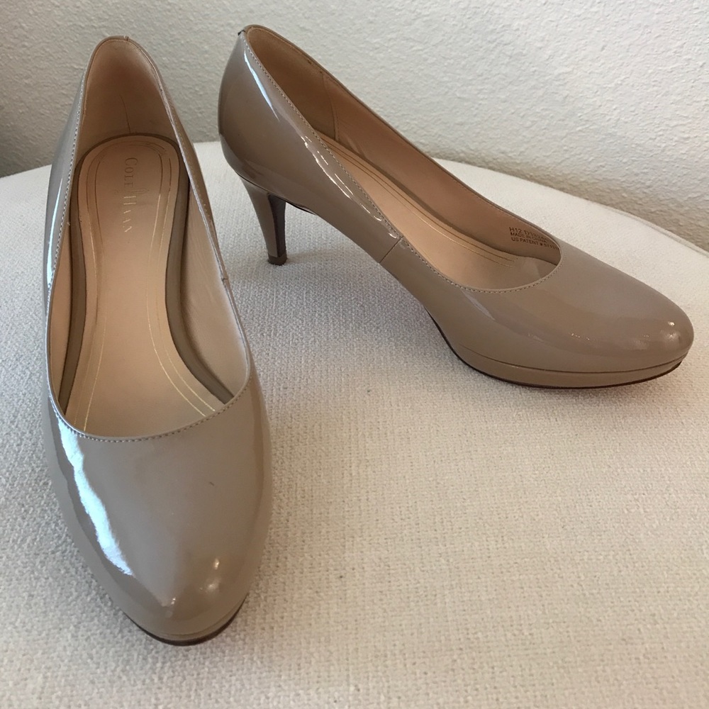 Cole Haan NikeAir Heels 7.5B (need repair)