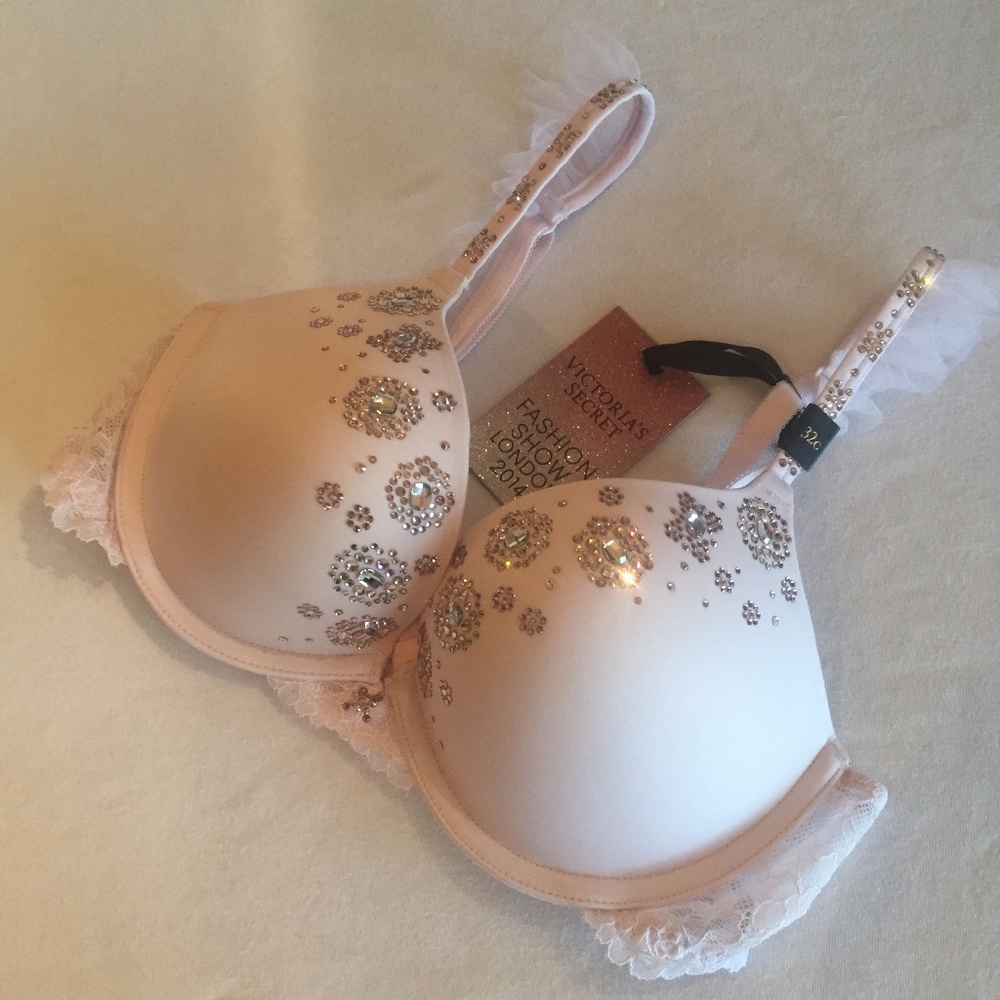 Victoria's Secret Swarovski Push-up Bra - Picture 5 of 8