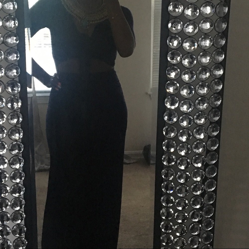 Deep blue maxi dress w/ cut out
