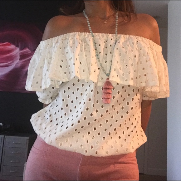 Off the shoulder eyelet top - Picture 3 of 5