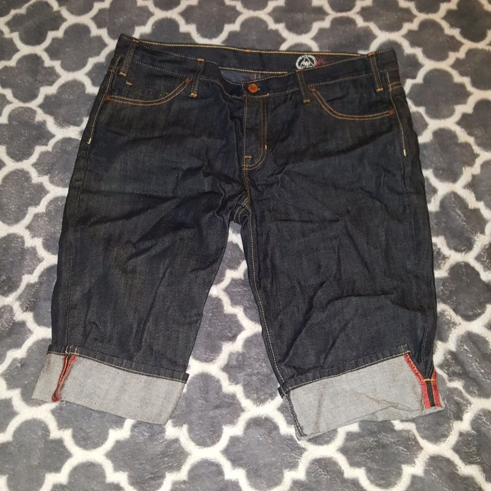 黎NWOT GAP Dark Wash Denim Capri