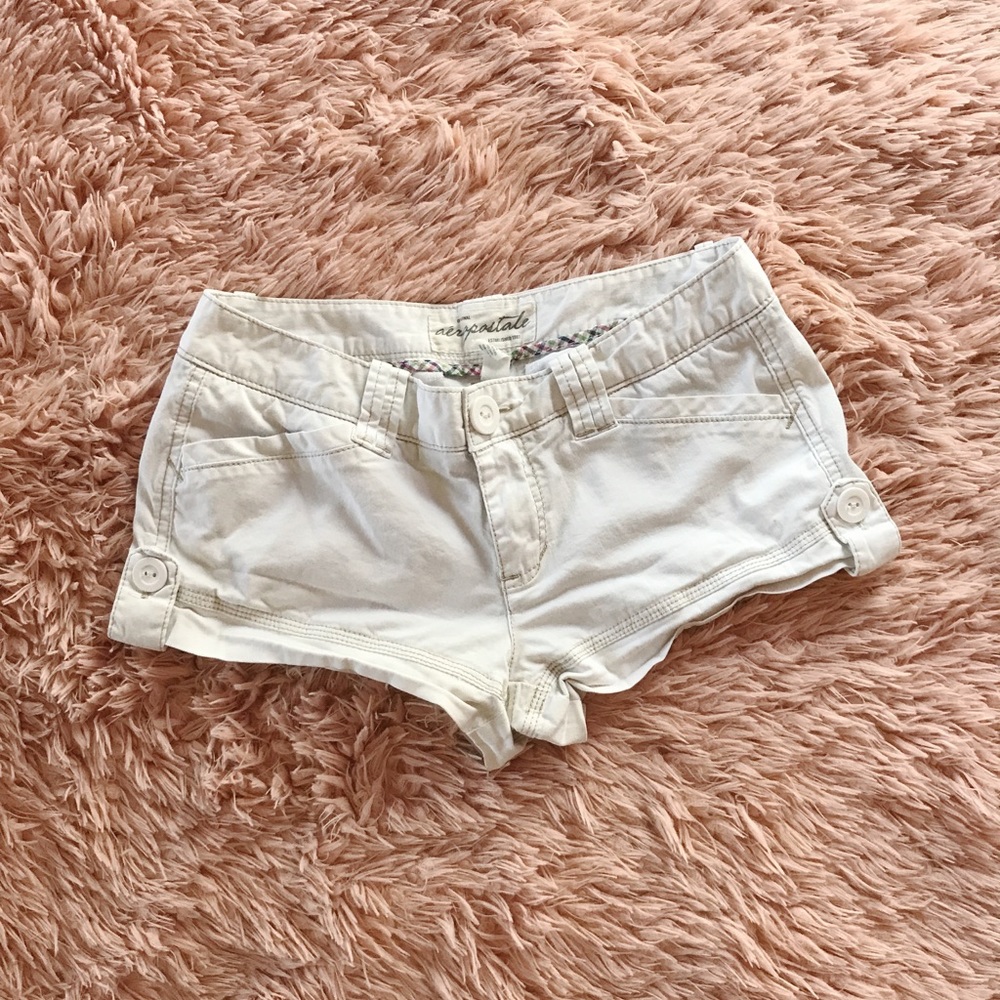 Aeropostale Beige Button Shorts - 3/4 Original