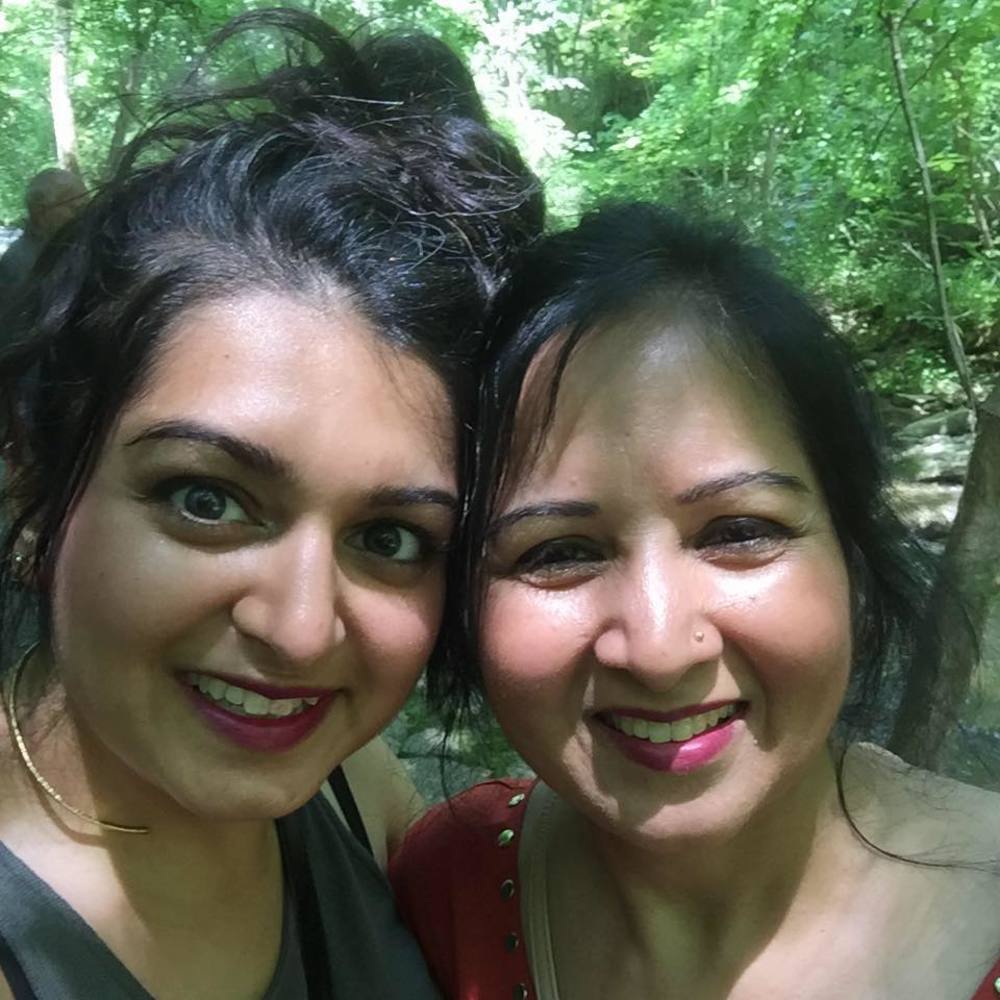 Meet your Posher, Roshani